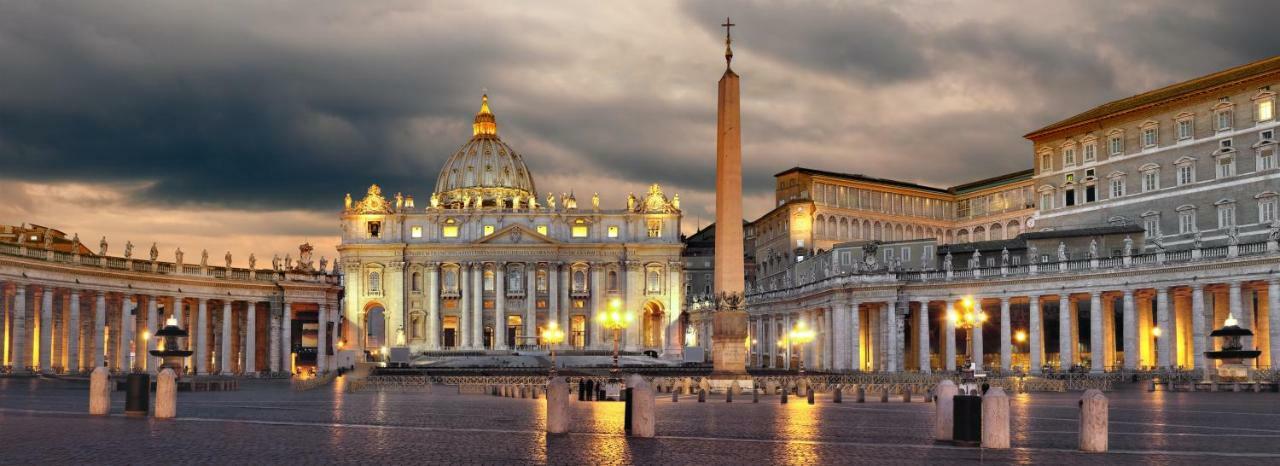 Vatican Royal Apartment — Foto 3